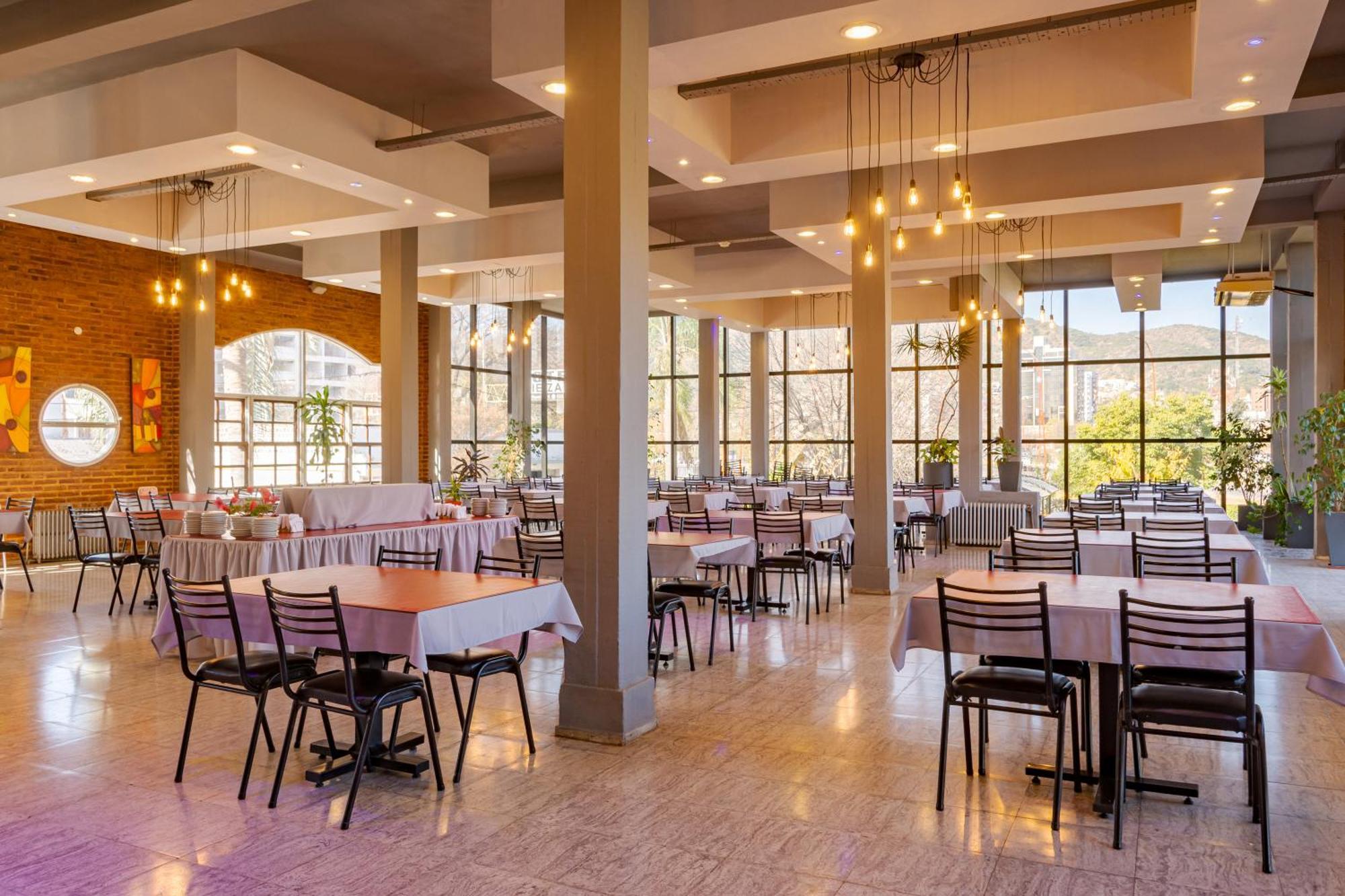 Hotel El Condado ヴィラ・カルロス・パス エクステリア 写真